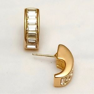 Dior vintage piercing earring
